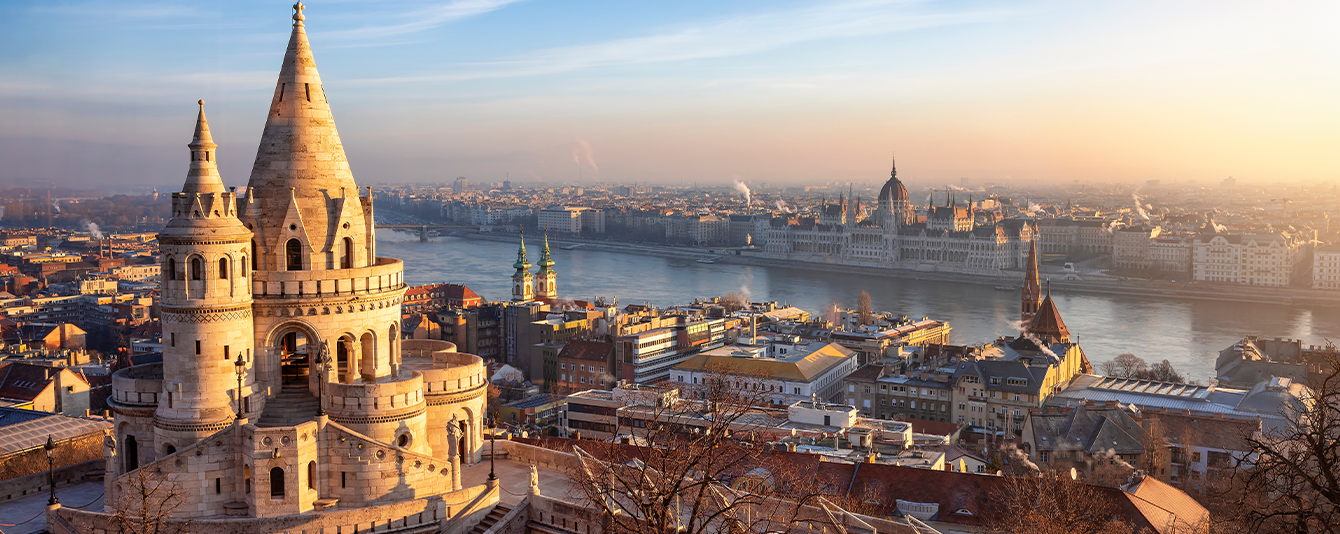 Untitled-1_0003_shutterstock_2110382669